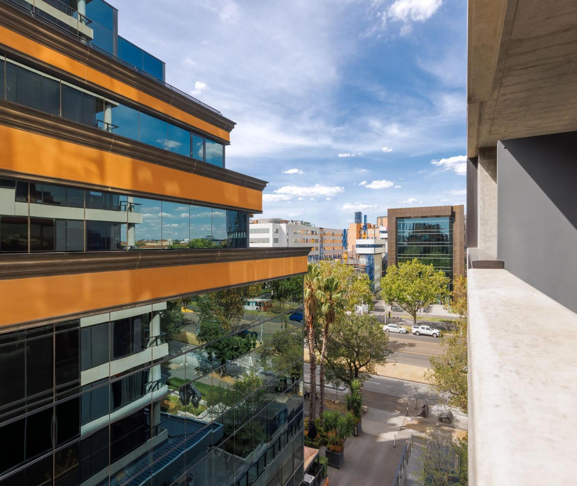 Oaks Melbourne St Kilda Road Hotel エクステリア 写真
